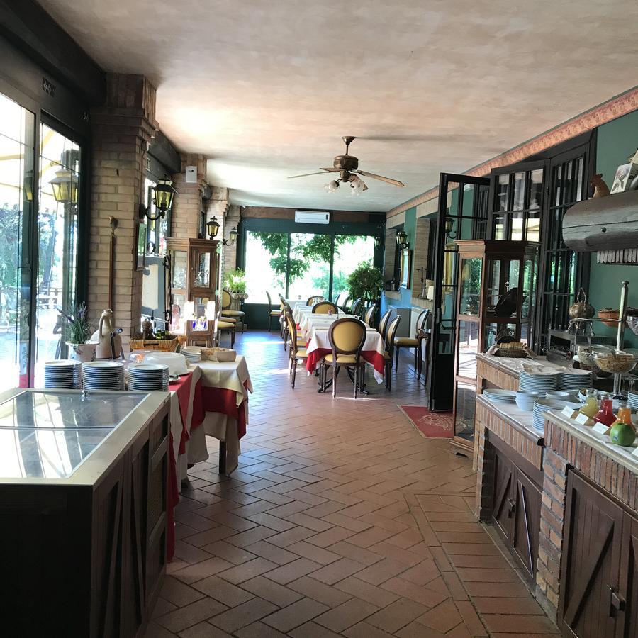 Вилла Country Relais I Due Laghi Ангвиллара-Сабация Экстерьер фото